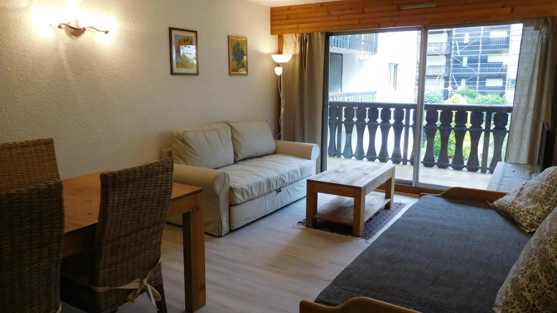 Bel Appartement 2 Pieces Avec Parking A Chamonix - Fr-1-517-39